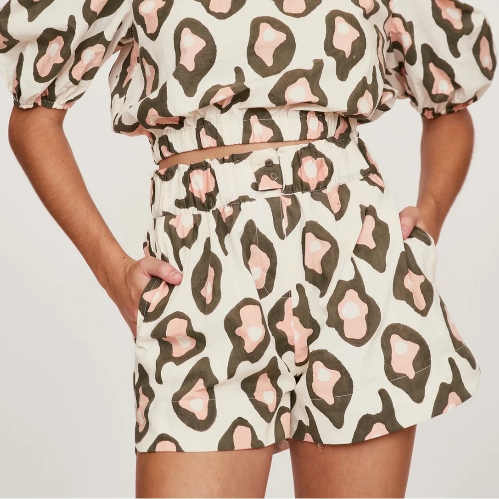 Mirth High Waist Women Shorts - Pink and Green Pattern